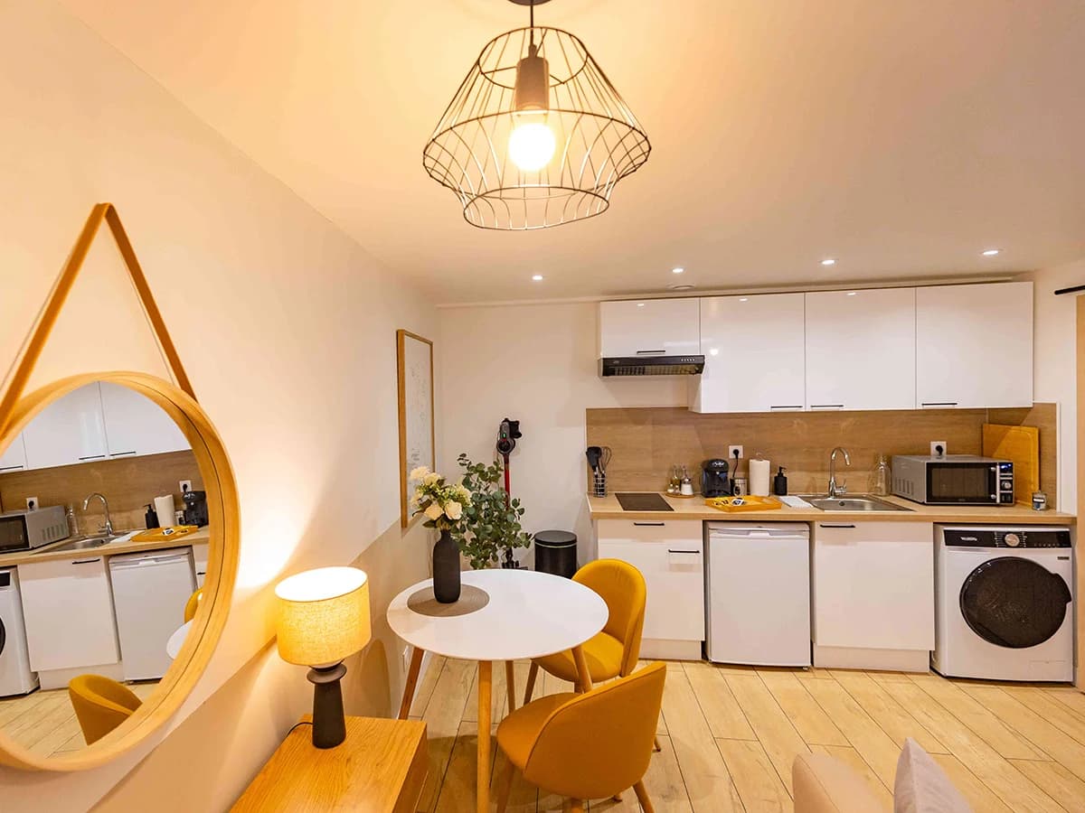 Après - Studio locatif rénové à Bayonne